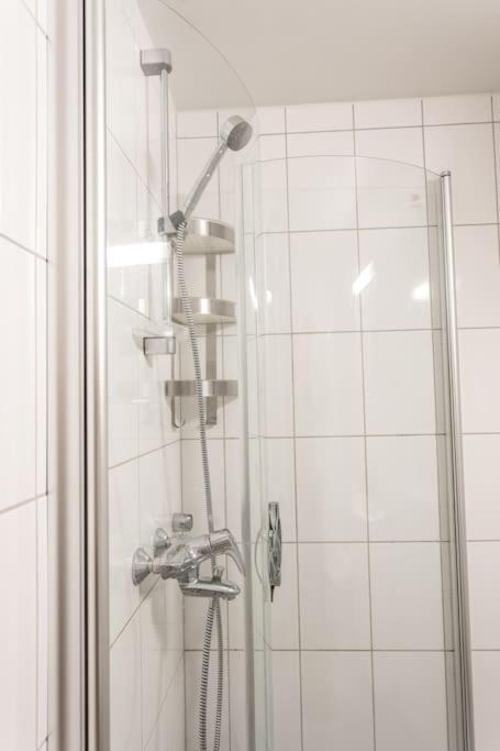 Tilava Huoneisto Helsingissa Apartment Helsinki Exterior photo